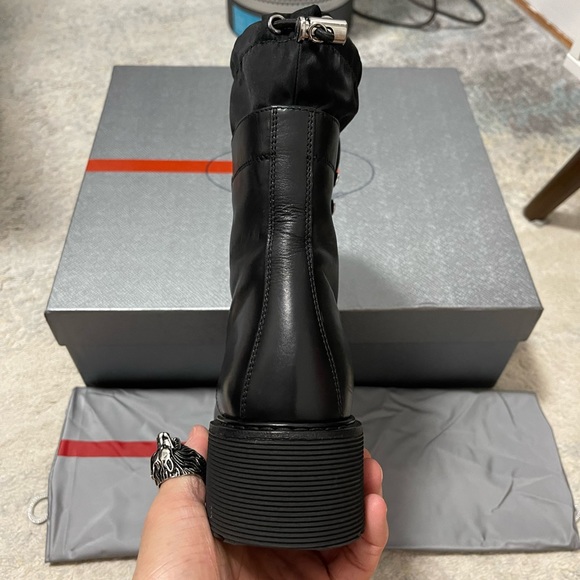 Like New Women‘s Size 6.5 Prada Leather Combat Boots With Drawstring Fasteners - Picture 10 of 12